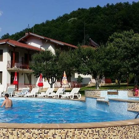By The River Hotel Complex Balkanets  외부 사진