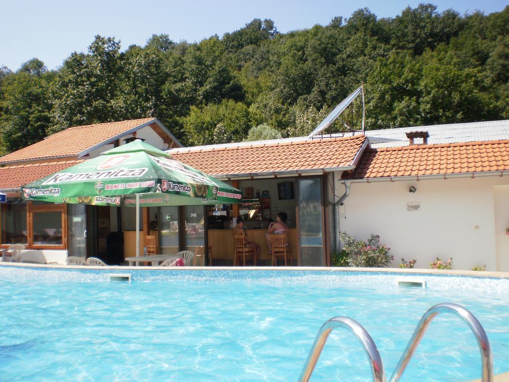 By The River Hotel Complex Balkanets  외부 사진