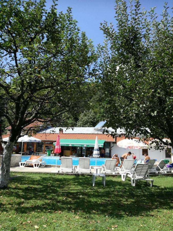 By The River Hotel Complex Balkanets  외부 사진