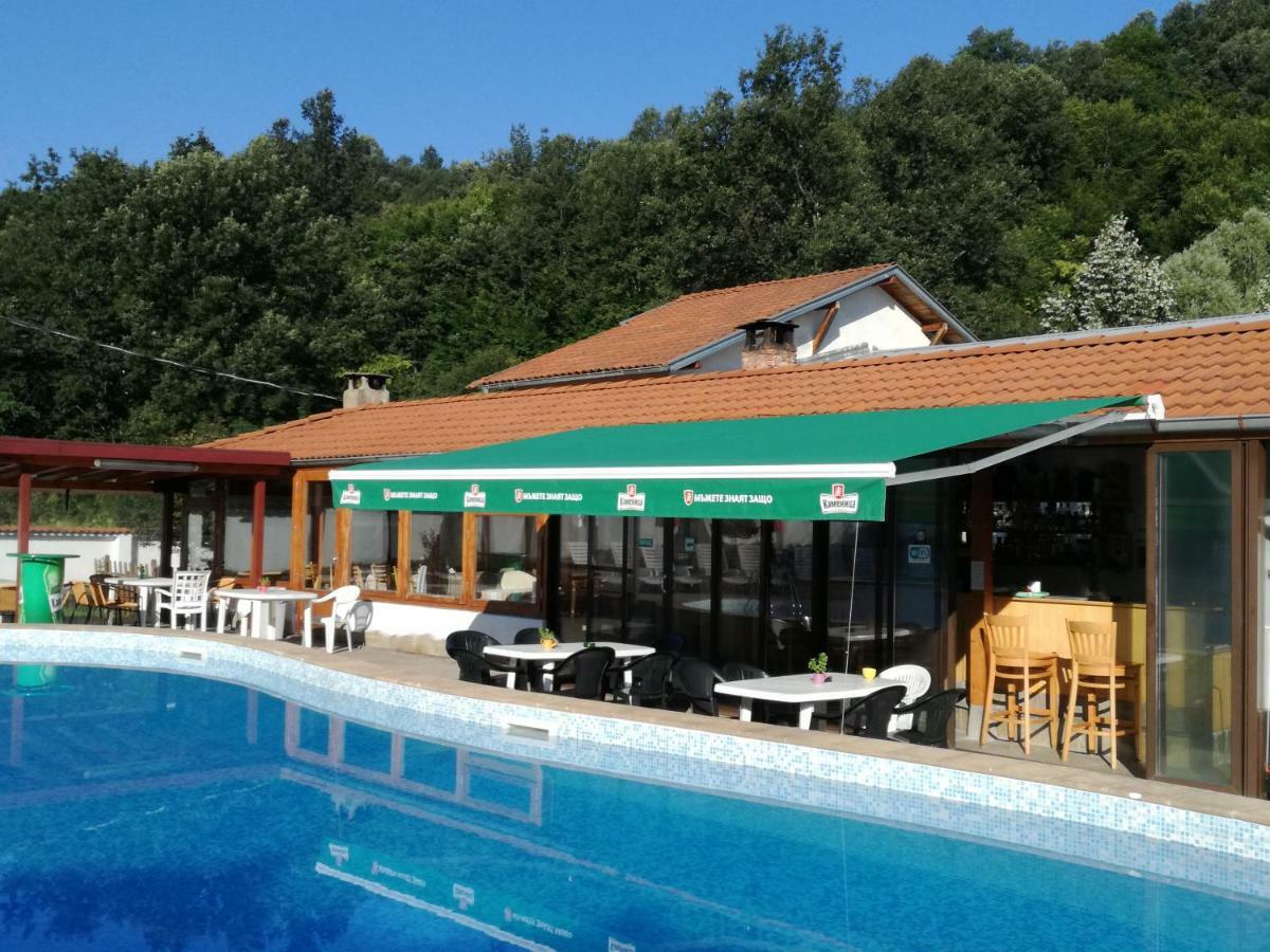 By The River Hotel Complex Balkanets  외부 사진