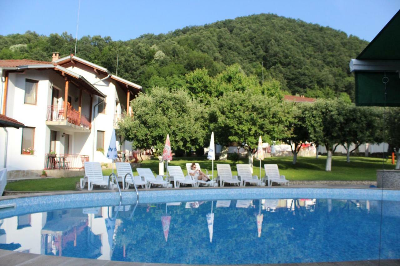 By The River Hotel Complex Balkanets  외부 사진