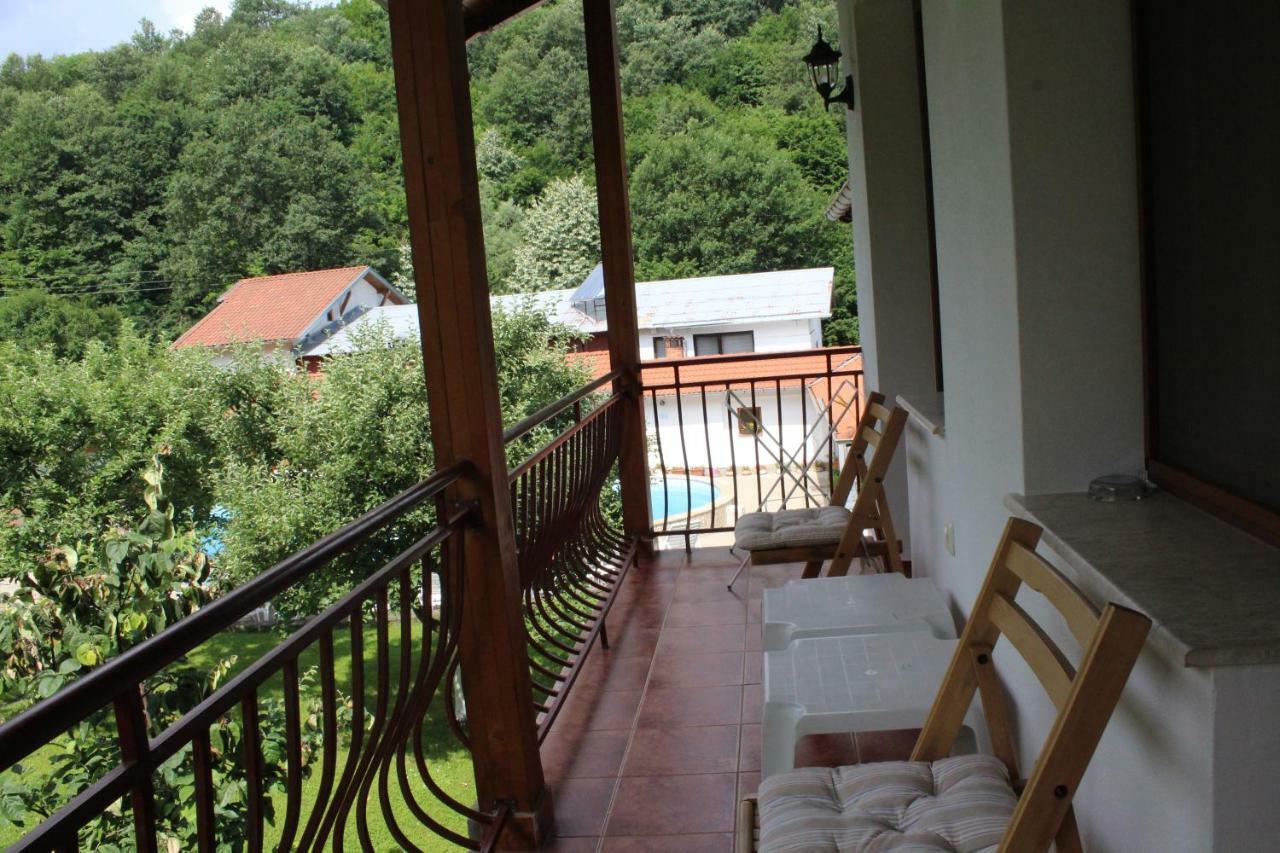 By The River Hotel Complex Balkanets  외부 사진