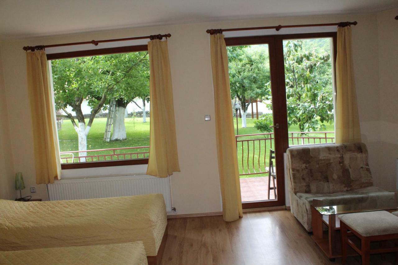 By The River Hotel Complex Balkanets  외부 사진